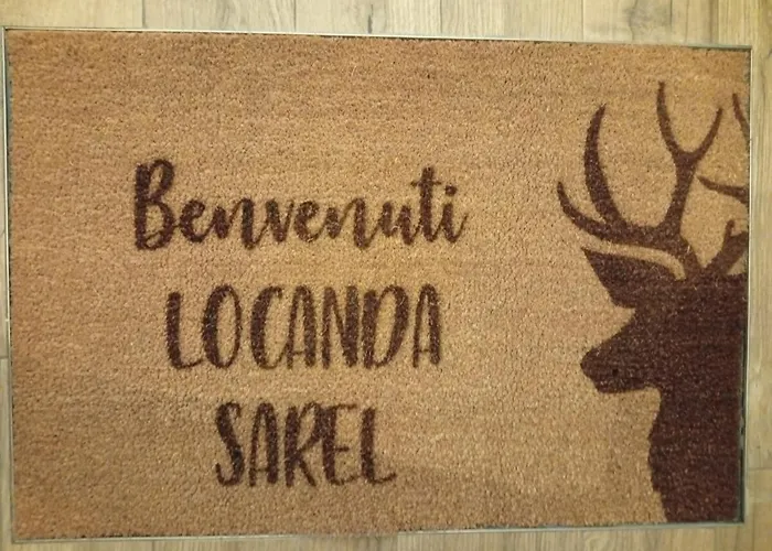 Sarel, Intera Casa 4 5 Bagni 14 Posti Letto Дом отдыха *